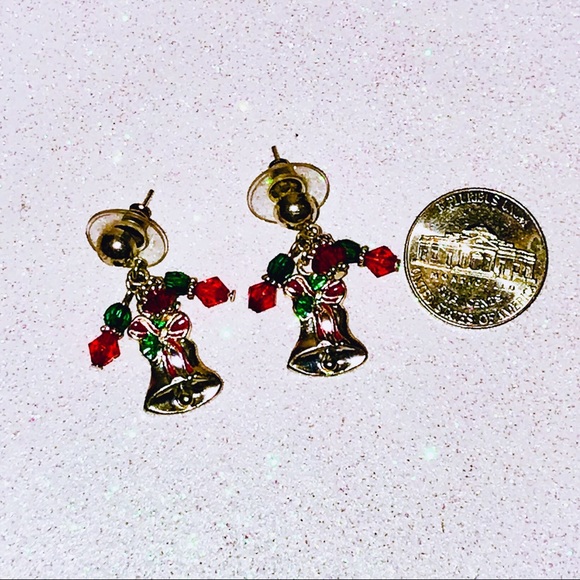 Charm Bracelet & Earrings 🎄☃️🎁 - Picture 3 of 3